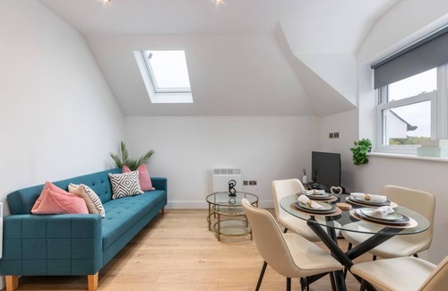 Leatherhead Apartamento | Flat 7 Saarb Apartments