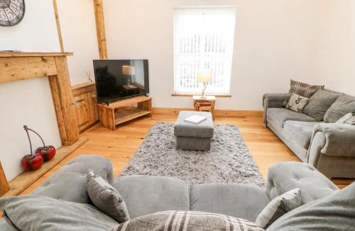 Eastgate Casa | Flat Above 27