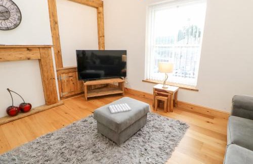 Eastgate Casa | Flat Above 27