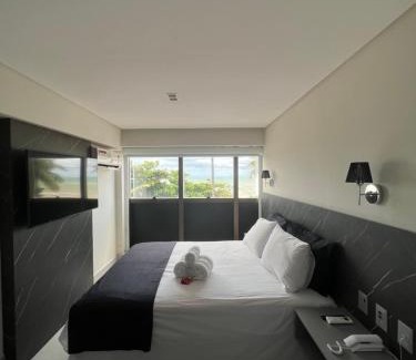 Manaira Apartamento | Flat ARPOAR Suítes Manaíra com vista para o mar