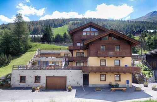 Teola Apartamento | Flat Casciana - Baita Cusini con vistas a la montaña, zona de bienestar y Wi-Fi