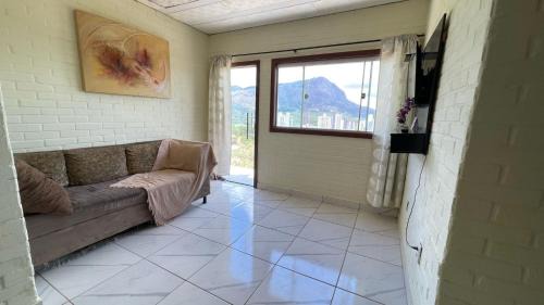 Alto Esplanada Apartamento | Flat com vista espetacular 2 banheiros 3 quartos área central-cozinha completa-AR- casais - grupos ou familias ou empresas