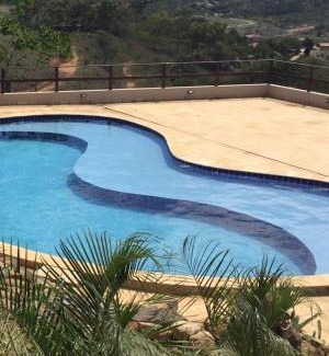 Cha Grande Apartamento | Flat Condomínio Topo da Montanha 508