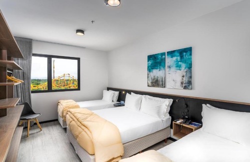 Praia da Armacao do Itapocoroi Apartamento | Flat em Frente ao Parque Beto Carreiro