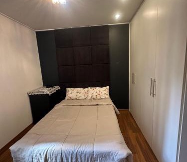 Gonzaga Apartamento | Flat em Santos no Gonzaga a três quadras da praia