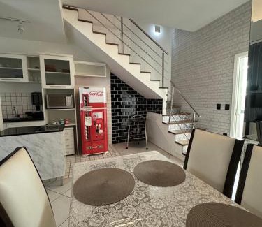 Gonzaga Apartamento | Flat em Santos no Gonzaga a três quadras da praia