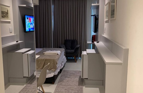 Campos Hotel | Flat Encantador com Piscina/ Vista Exclusiva Para Av. Pelinca