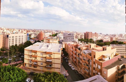 Almeria Apartamento | APARTAMENTO EXCELENTES VISTAS, WIFI, A/C ,a 15 minutos del centro ciudad