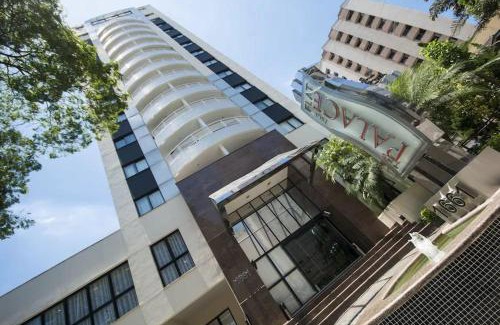 Indianopolis Apartamento | Flat Hotel The Palace com cozinha e sacada