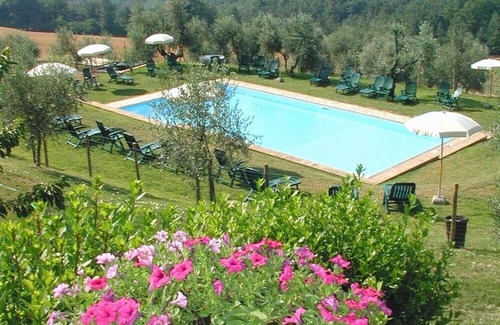Montelupo Fiorentino Apartamento | Bodega, complejo vacacional, piscina en el corazón de la Toscana. Giaggiolo