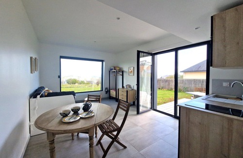 Locquirec Apartamento | Studio with terrace and superb sea view