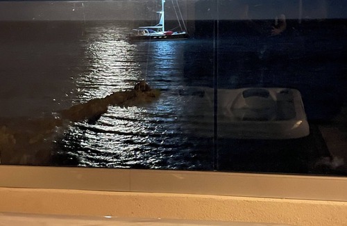 Tarcu Apartamento | Flat In front of the sea