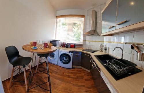 Plougasnou Apartamento | Flat in Primel with Sea View & Beaches Nearby