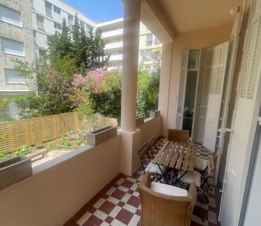 Pointe Croisette Apartamento | Flat La Croisette Cannes La Croix d'Or