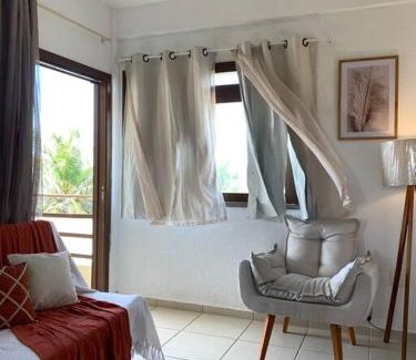 Taiba Apartamento | Flat Marezzi - Pé na areia - Taíba CE