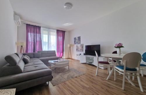 Rafajlovici Apartamento | Flat Rafailovic One minute to Beach