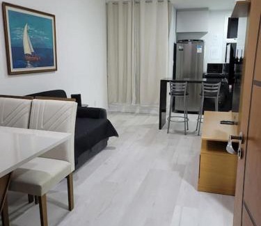Barro Vermelho Apartamento | Flat recém-reformado e bem localizado