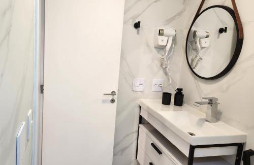 Moema Apartamento | Flat reformado e aconchegante
