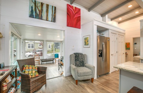 Upward Casa | Chic Flat Rock Tiny Home: Pool Access!