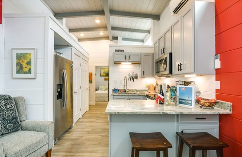 Upward Casa | Chic Flat Rock Tiny Home: Pool Access!