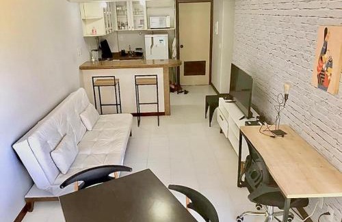 Boca do Rio Apartamento | Flat vista mar com estacionamento incluído