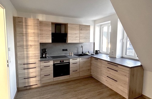 Burg Apartamento | Apartamento-Exclusivo-2-Zimmer+Küche 104-Baño Privado-Balcón