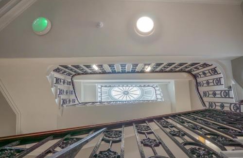 West End Apartamento | Flat with Majestic views in West End Wonderland
