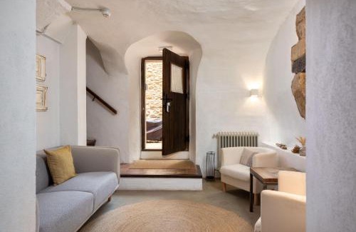 Corca Casa | Flateli Corçà Townhouse