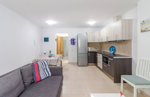 Playa de Arinaga Apartamento | Flatguest Arinaga Playa 2 - Beach - Relax - Fast Wifi