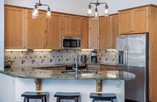 Bigfork Casa | Flathead Lake Bear Dance Retreat!