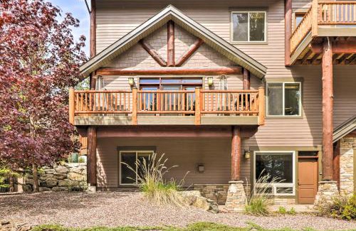Somers Apartamento | Flathead Lake Getaway with Balcony, Fireplace!