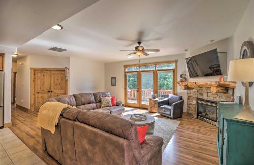 Somers Apartamento | Flathead Lake Getaway with Balcony, Fireplace!