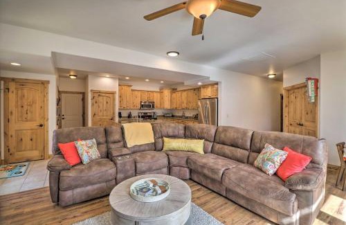Somers Apartamento | Flathead Lake Getaway with Balcony, Fireplace!