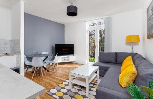 Sefton Park Apartamento | FLATZY - Stylish Abode on Doorstep of Sefton Park *10 minutes to Centre*