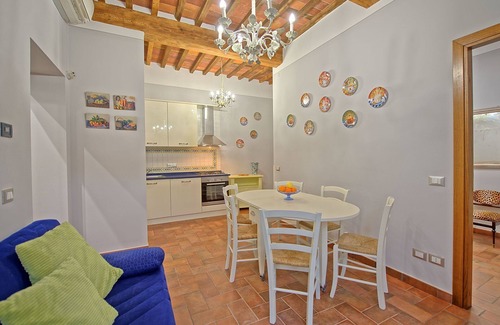Santa Maria del Giudice Apartamento | Apartment en Lucca con 2 habitaciones, capacidad 4