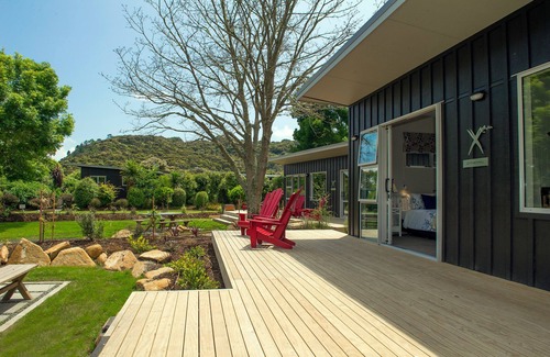 Cooks Beach Cabaña | Flaxmill Accommodation