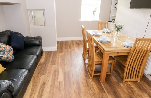 County Cavan Casa | FLAXSTON COTTAGE, family friendly in Shercock, County Cavan