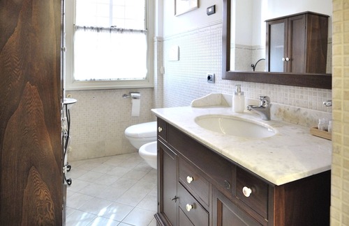 Tor di Quinto Apartamento | FleminHouse in Rome's posh and elegant neighborhood 10 min from the Vatican