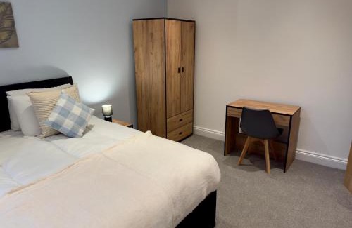 Gillingham Apartamento | Fletcher - A Converted Church Luxe Apartment
