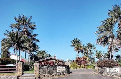 Burnt Pine Apartamento | Fletcher Christian Apartments - Manava Suites