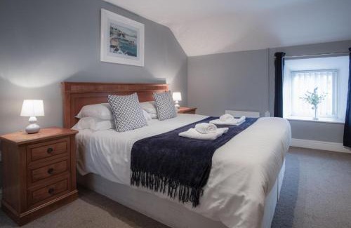 Llanddowror Casa | Fletcher Coach House - 3 Bedroom Cottage - Pendine