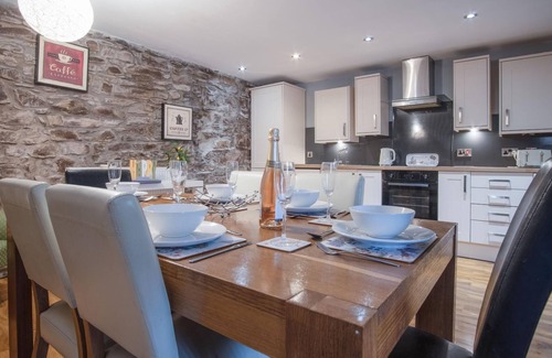 Llanddowror Cabaña | Fletcher Coach House - 3 Bedroom Cottage - Pendine