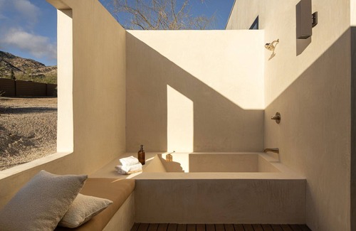 Joshua Tree Highlands Casa | Fleur by Fieldtrip | Architectural Desert Estate w Pool
