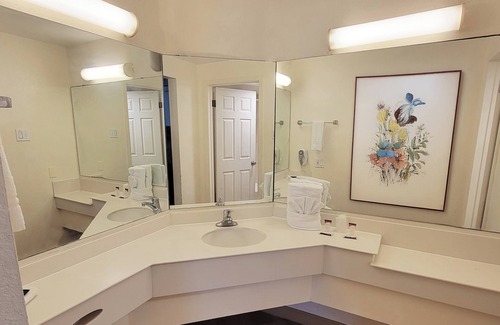 West San Antonio Hotel | Flex Studios Culebra