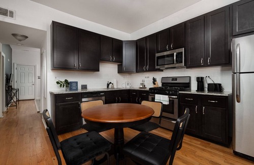 West Town Apartamento | Flexhome Ukrainian Village 2BR D2