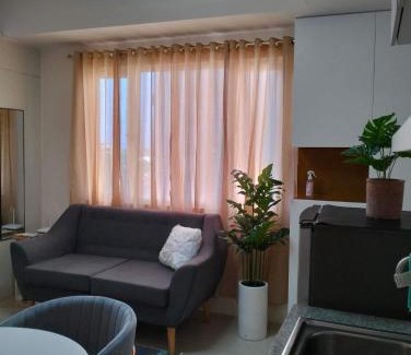 Las Pinas Apartamento | Flexi Unit 1BR or 2BR convertible at South Residences Las Pinas