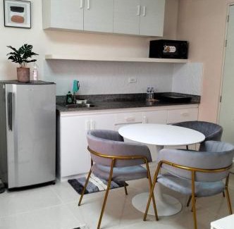 Las Pinas Apartamento | Flexi Unit 1BR or 2BR convertible at South Residences Las Pinas