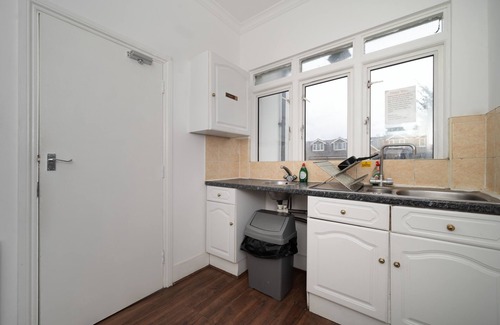 Streatham Casa | Flexistay Norbury Aparthotel