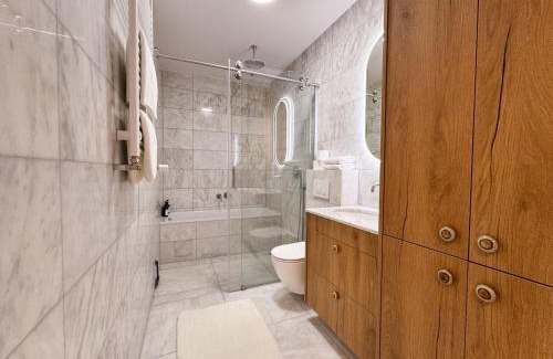 Praga Poludnie Apartamento | FLH Harmony Suite