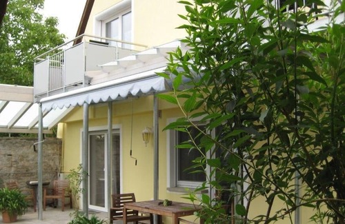 Sommerhausen Apartamento | Flor lila | Apartamento moderno con 50m2 en 2. arriba